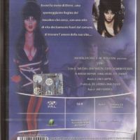 Elvira mistress of the dark - Una strega chiamata Elvira