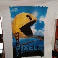 PIXELS - Official Licensed Merchandise - Taglia M
